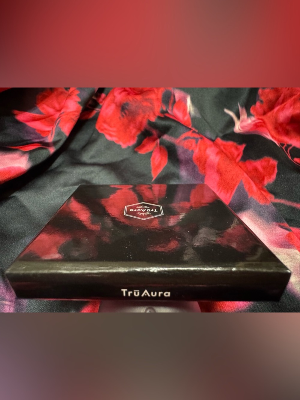 New TruAura Perfect Powder Foundation - In Beige - Clean Skincare - free gift 🎁 - Picture 9 of 10